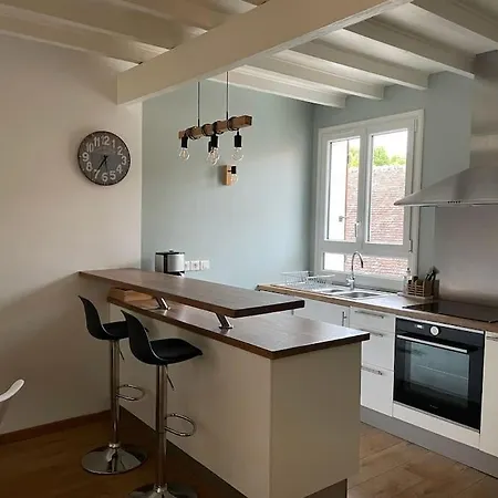 Tiny Paradise - 2 Bedrooms Apartament